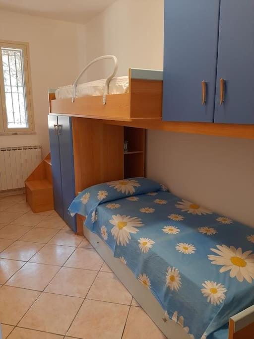 bunk bed
