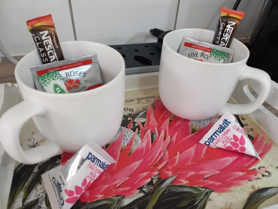 Coffee/tea facilities, Kitchen or kitchenette