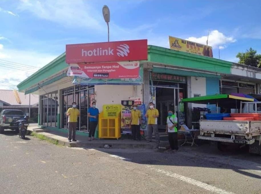 Supermarket/grocery shop