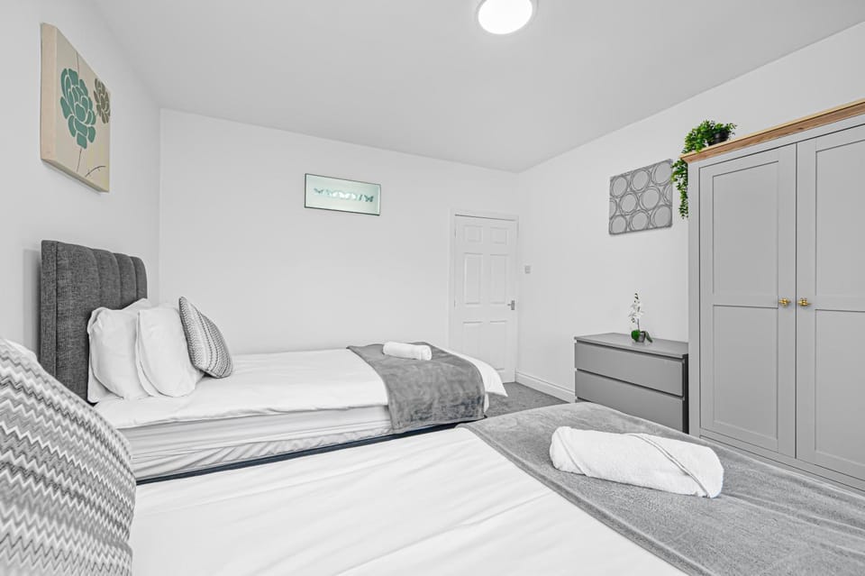 Pure City Central Skyline - St Leonards by TBA Apartment in Dunfermline