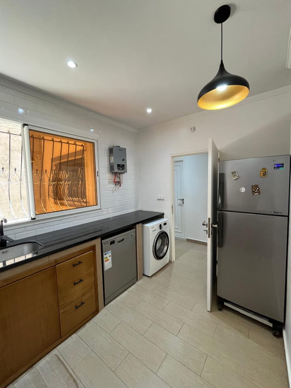 Iron-N-Wood 4 family Apartment in Tangier