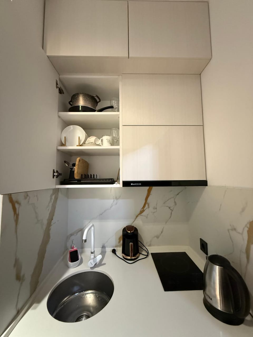 Kitchen or kitchenette, stove, stove, kitchen, kitchen