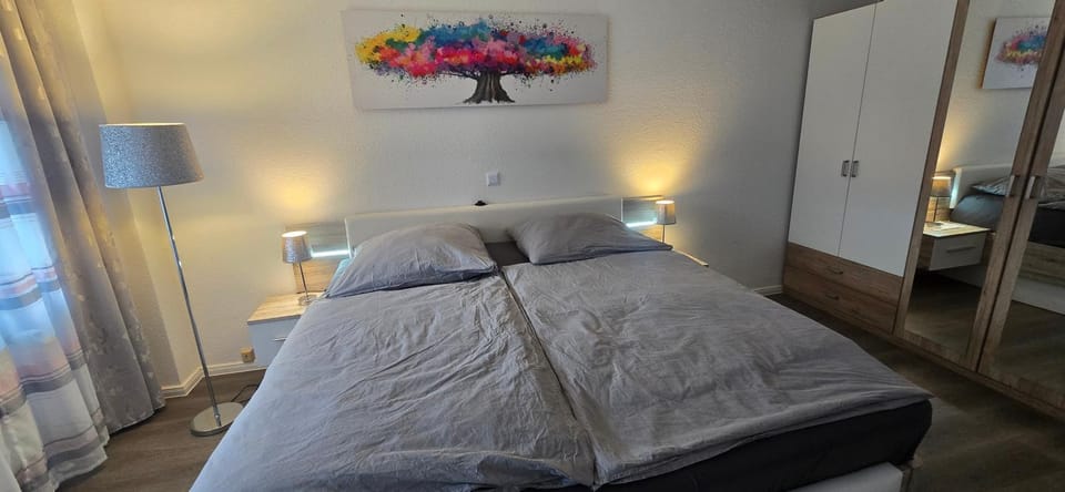 Bed, Photo of the whole room, Bedroom, wardrobe