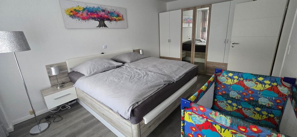 Bed, Photo of the whole room, Bedroom, wardrobe