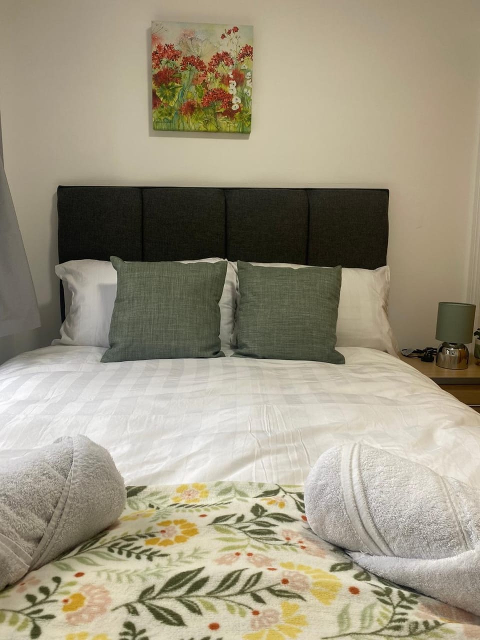 Prime City Centre - Ground Floor Parking by TBA Apartment in Dunfermline