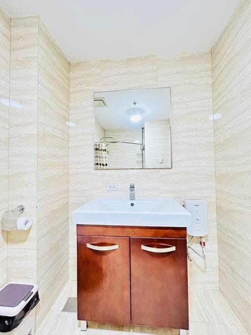 Budget Family Room at Ace Suites Residence Next to the Famous Indoor Water Spa Apartment in Mandaluyong