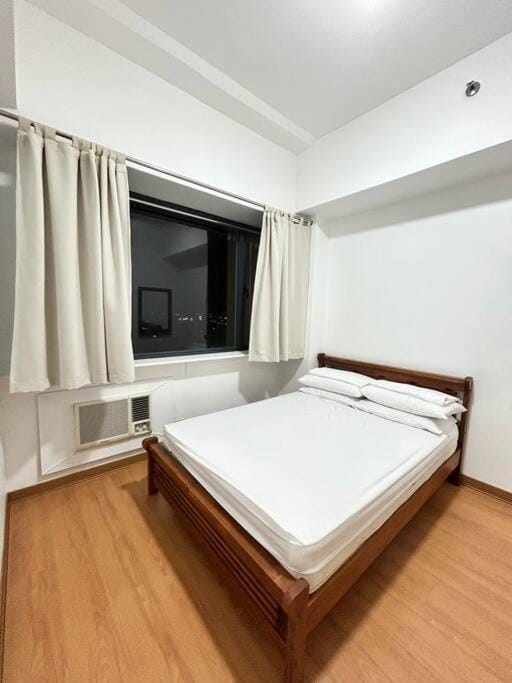 Budget Family Room at Ace Suites Residence Next to the Famous Indoor Water Spa Apartment in Mandaluyong