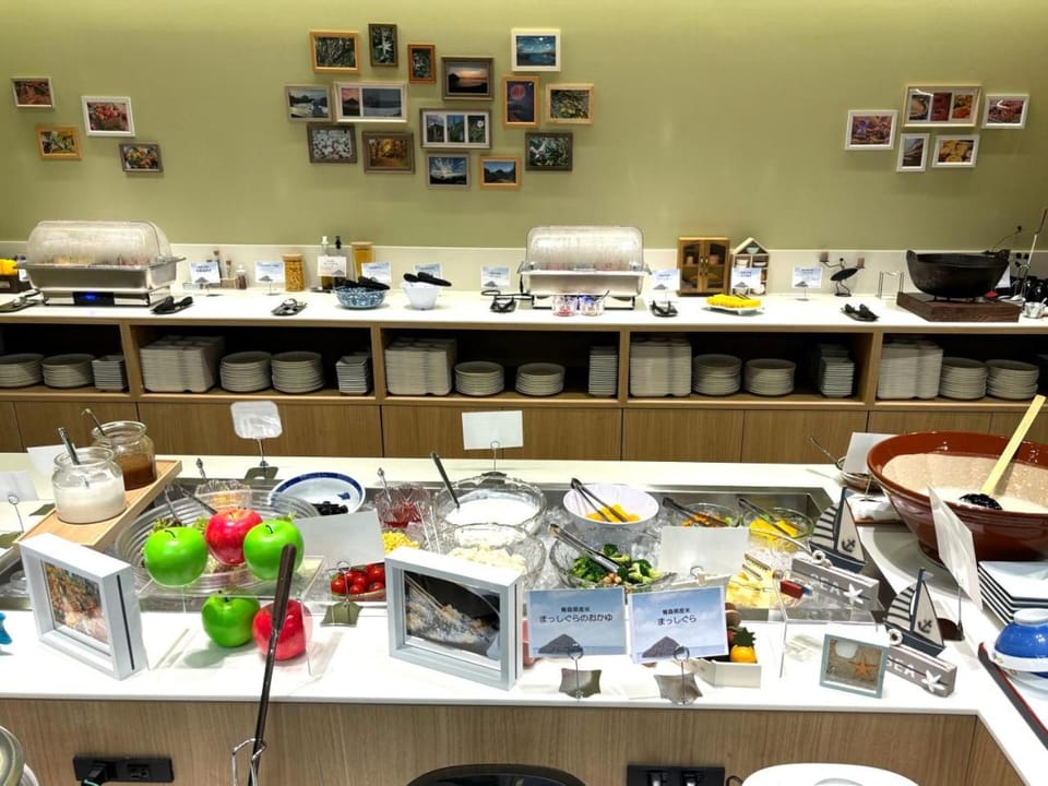 Restaurant/places to eat, Food, Breakfast, Buffet breakfast