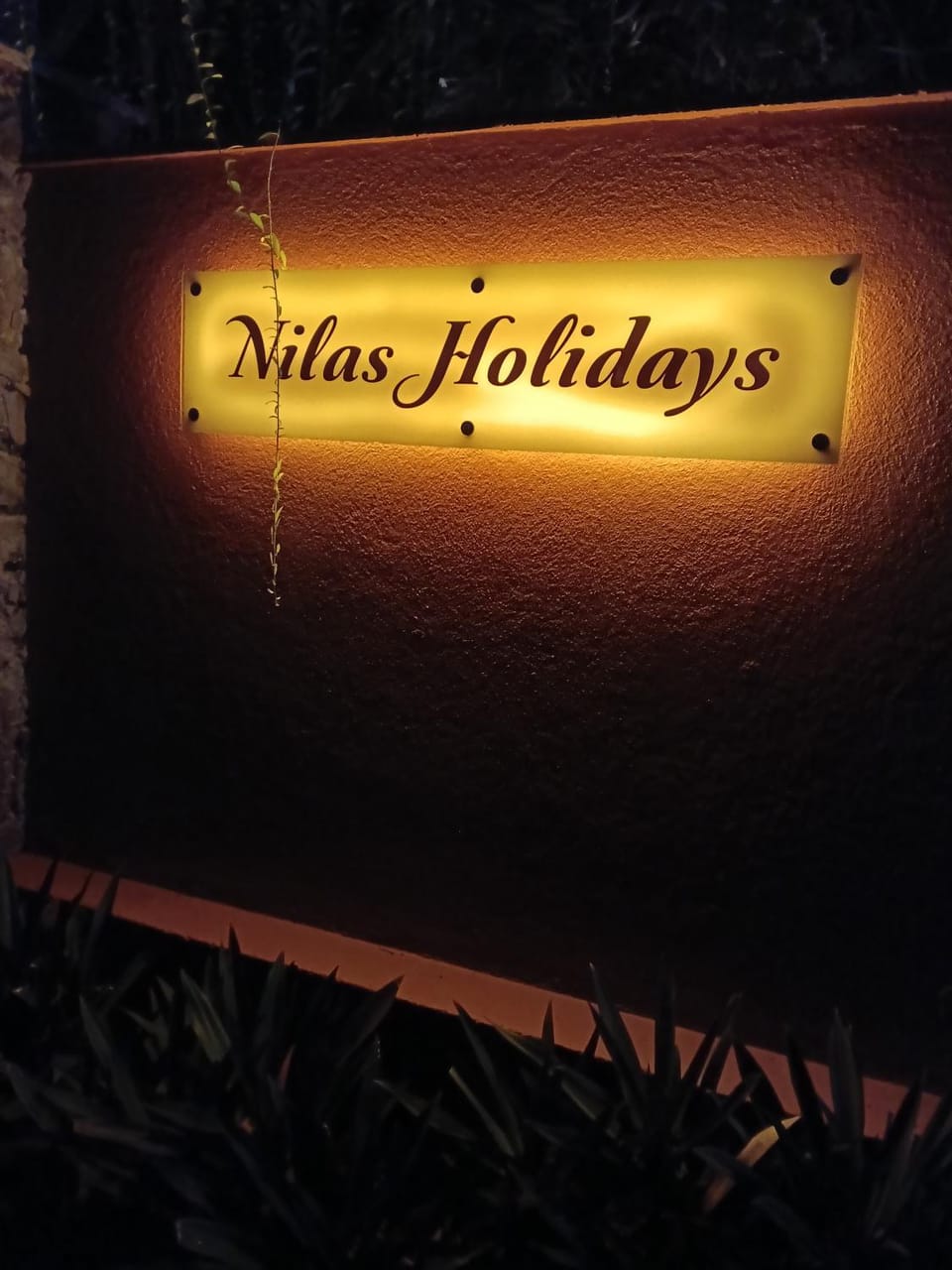 Nilas Holiday Apartments Bed and Breakfast in Hikkaduwa