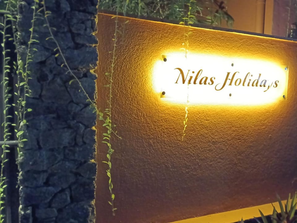 Nilas Holiday Apartments Bed and Breakfast in Hikkaduwa
