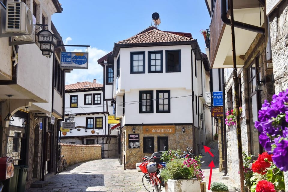 Property building, Facade/entrance