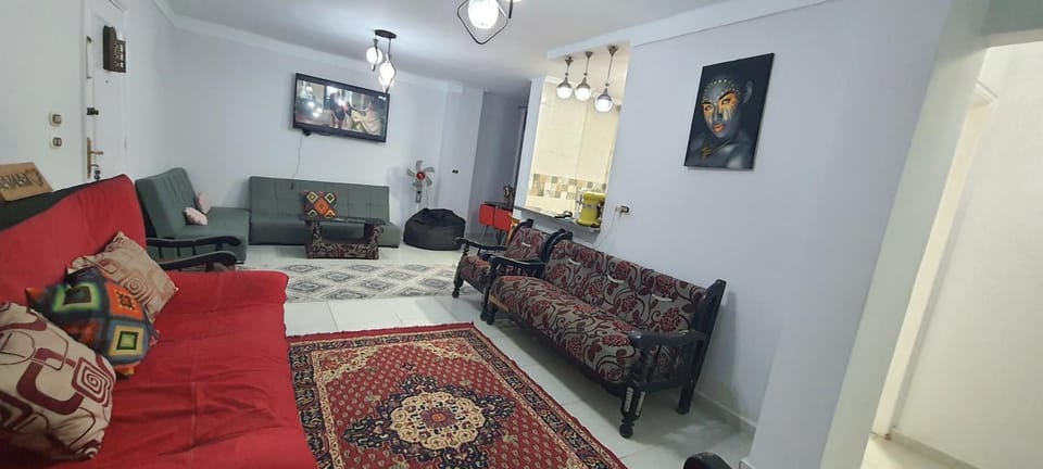 Communal lounge/ TV room, TV and multimedia, Living room, Seating area, Evening entertainment