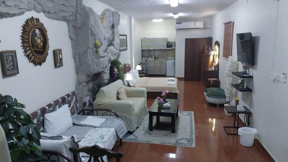 Studio Apartment Bed and Breakfast in Jeddah