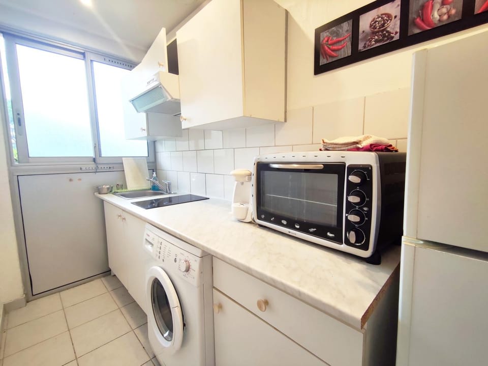 Grand Studio avec piscine à Mandelieu Apartment in Mandelieu-La Napoule