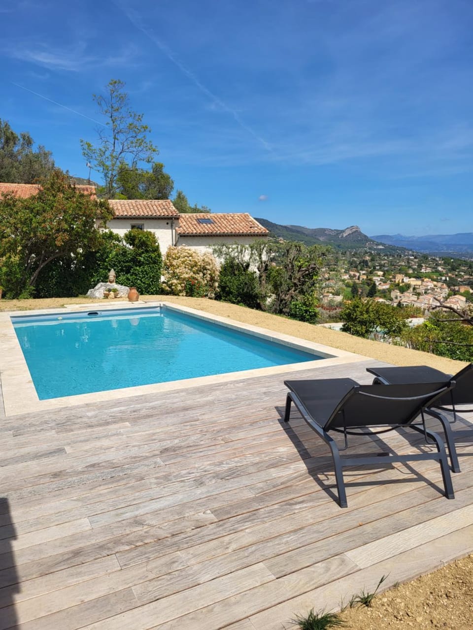 Patio, Mountain view, Pool view, Sea view, Swimming pool, sunbed