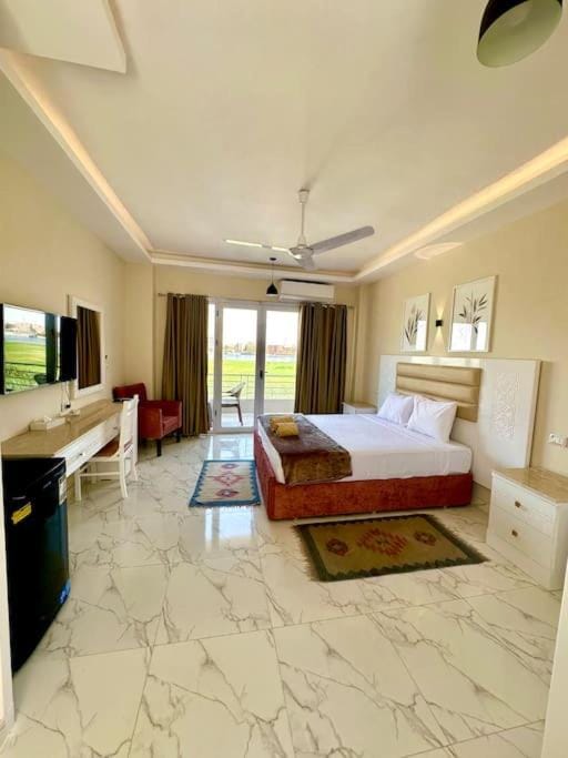 Royal Nile Suites - Luxury Nile View 1 Apartment in Luxor
