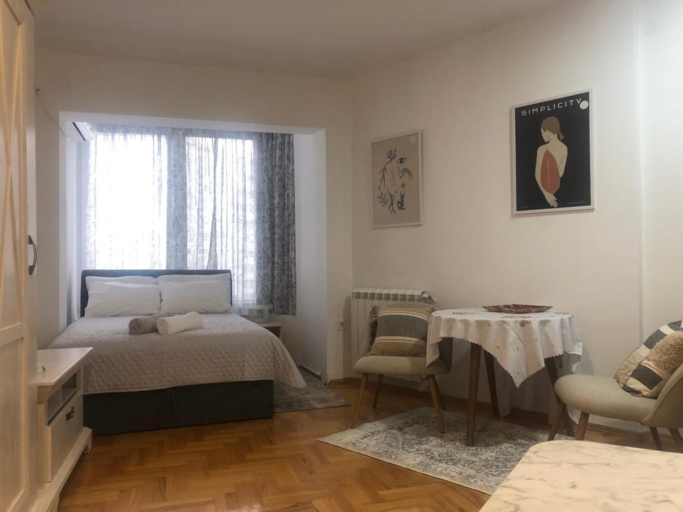 Snow white studio Apartment in Skopje