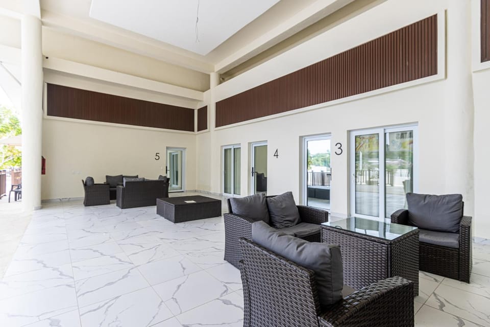 Patio, Balcony/Terrace, Seating area