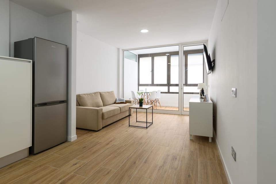 TV and multimedia, Balcony/Terrace, Living room, Seating area, Dining area