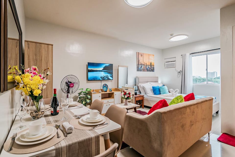 TV and multimedia, Living room, Dining area