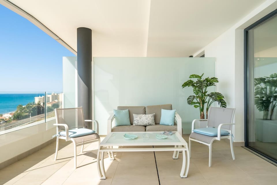 Seaviews Reserve The Breeze Apartment in Fuengirola