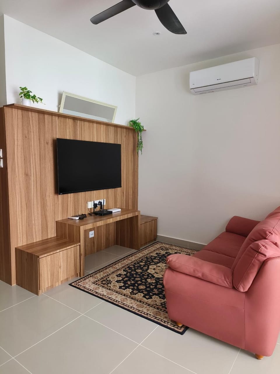 Kinabalu 2 Home stay The Shore KK Apartment hotel in Kota Kinabalu