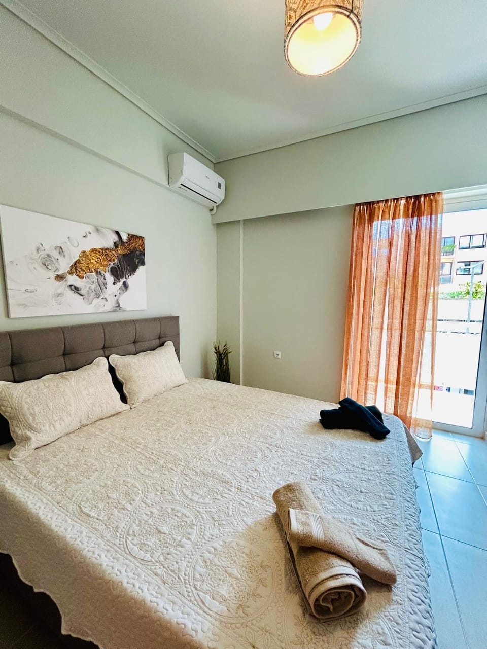 Bed, Photo of the whole room, Bedroom, towels, air conditioner