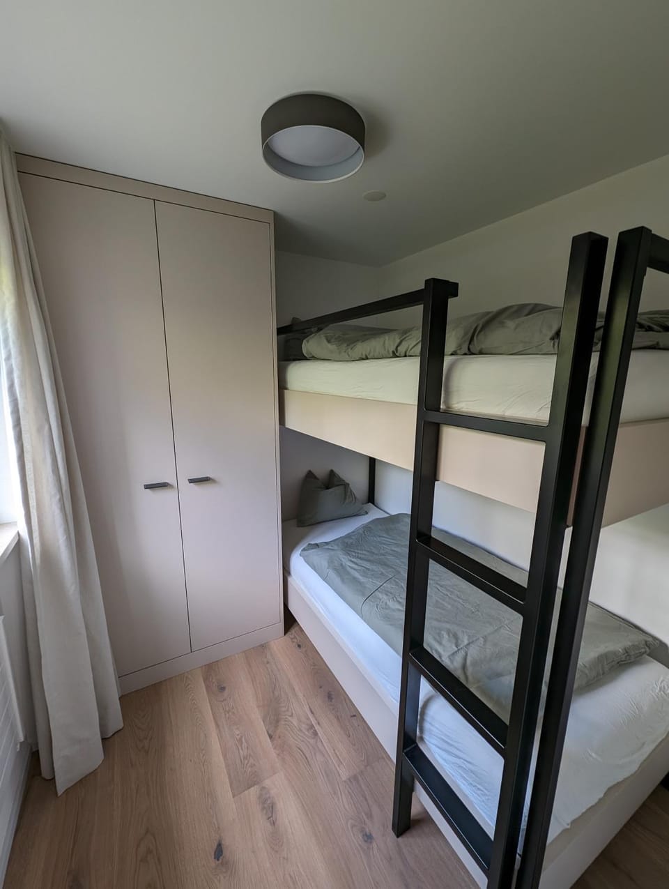 Photo of the whole room, Bedroom, bunk bed, wardrobe