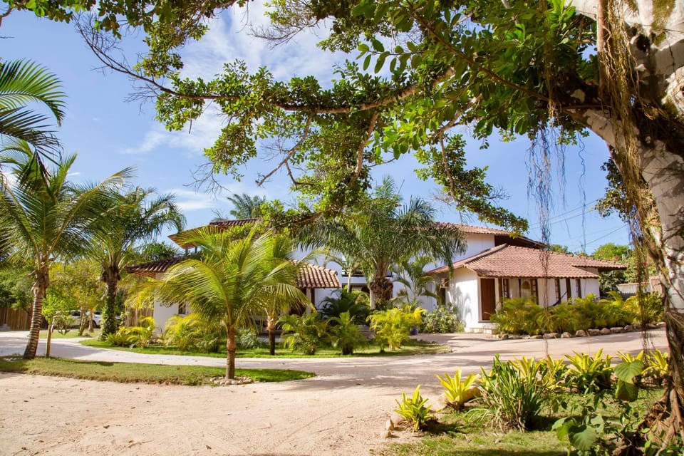 Facade/entrance, Natural landscape, Garden view