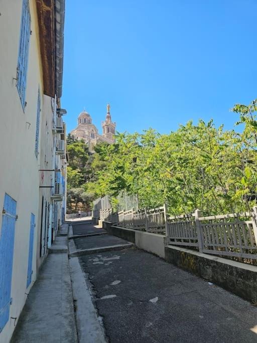 Cocon au cœur de Notre Dame Apartment in Marseille