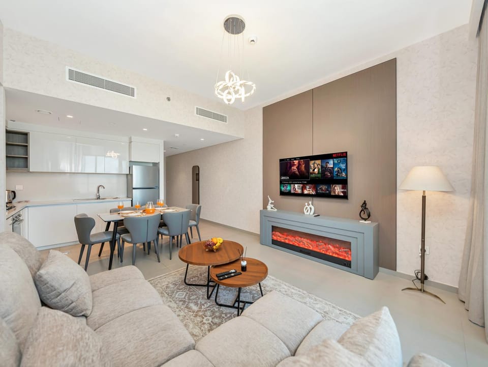 Communal lounge/ TV room, TV and multimedia, Kitchen or kitchenette, Living room, Seating area, Dining area, Evening entertainment, minibar