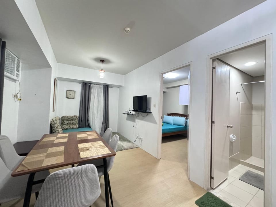 Luxanos Condo Place- Avida Tower, IT Park Apartment in Lapu-Lapu City