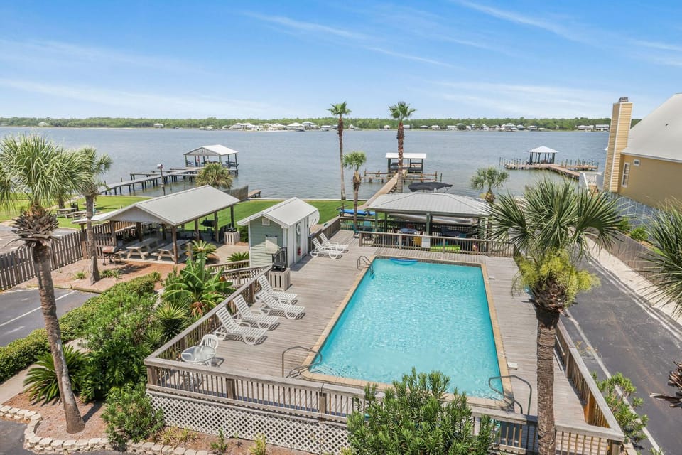 Natural landscape, Pool view, Swimming pool