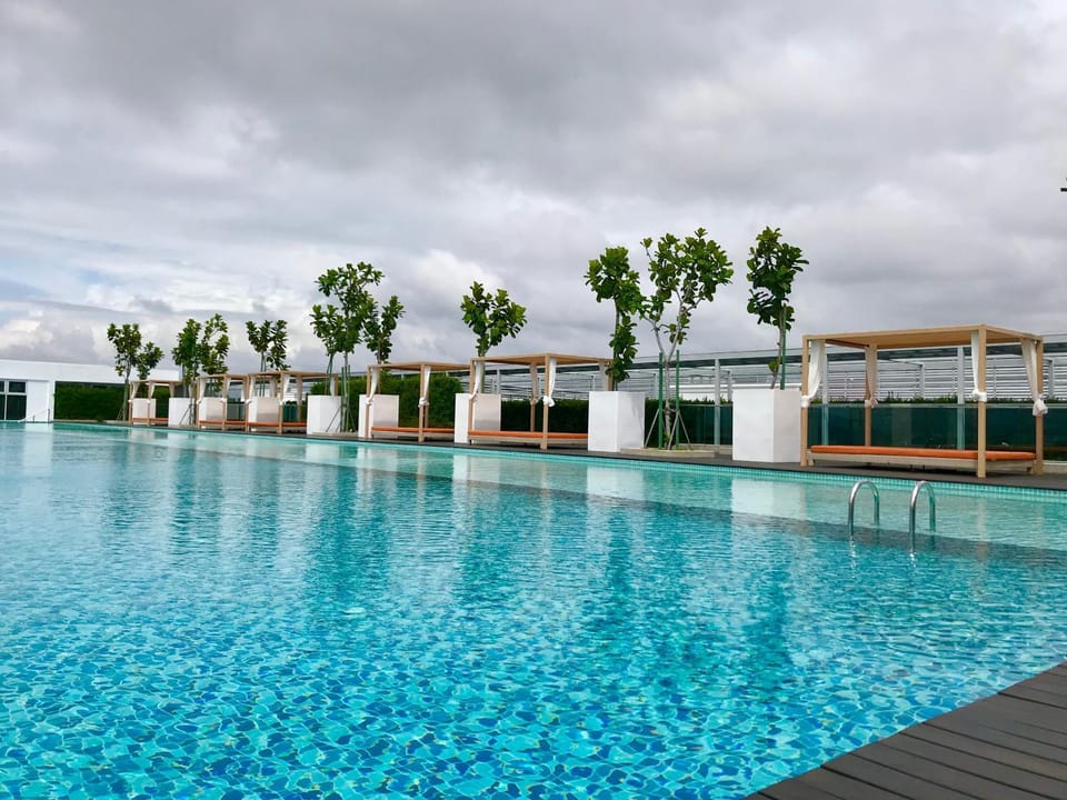 Day, Pool view, Swimming pool, Swimming pool, sunbed
