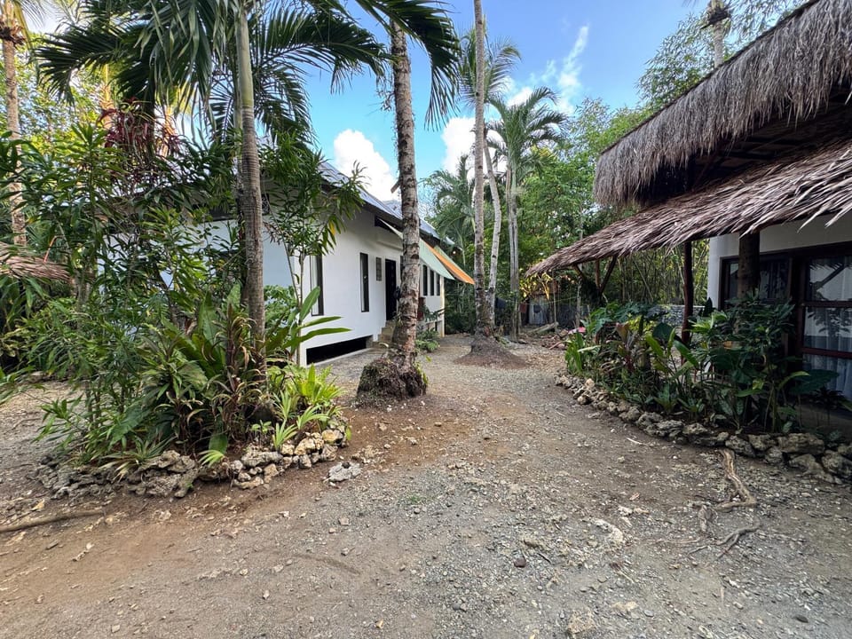 Nutmeg Cottage SIARGAO 2BR exclusive whole house House in General Luna