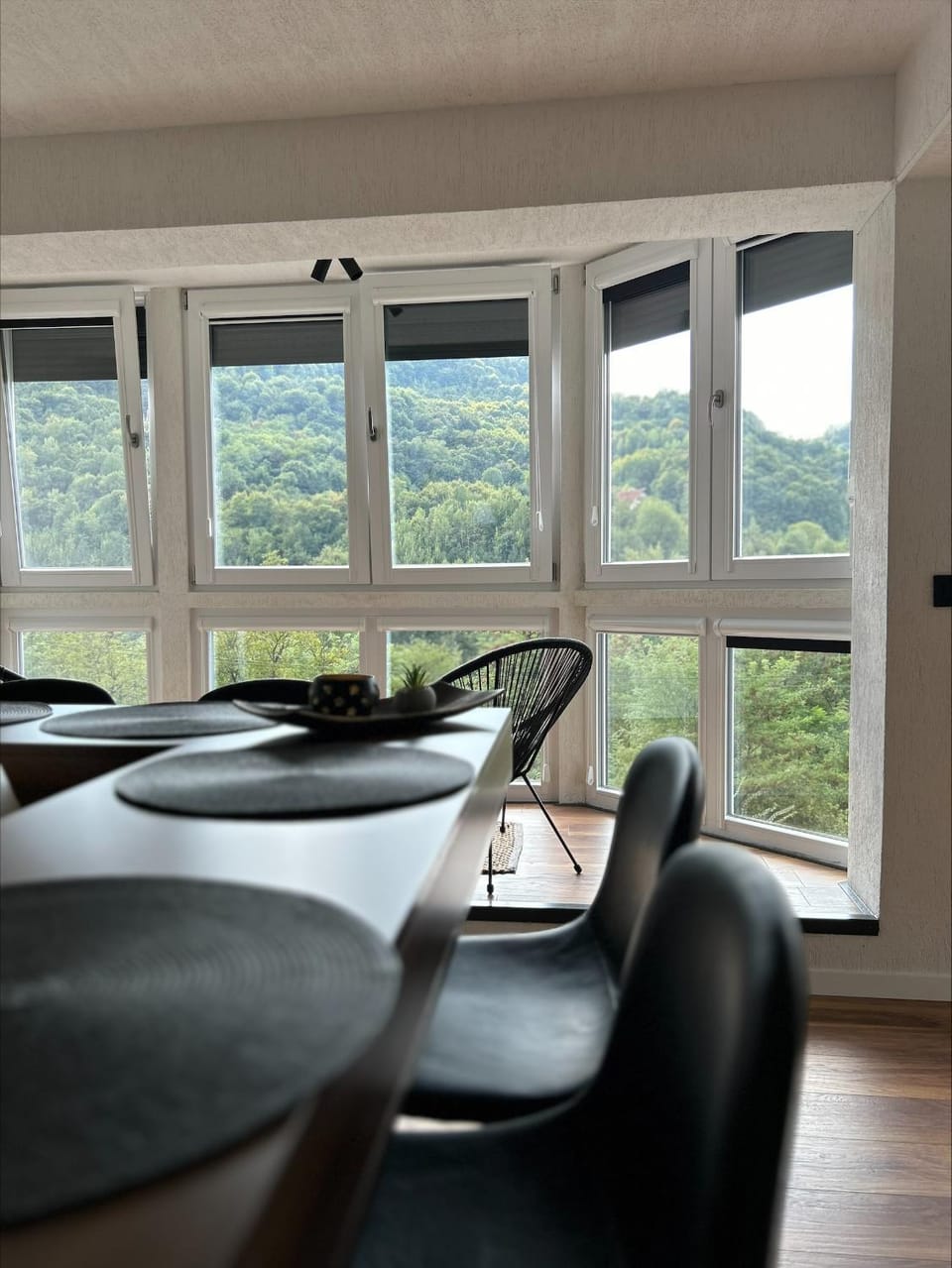 Natural landscape, Seating area, Dining area, Mountain view