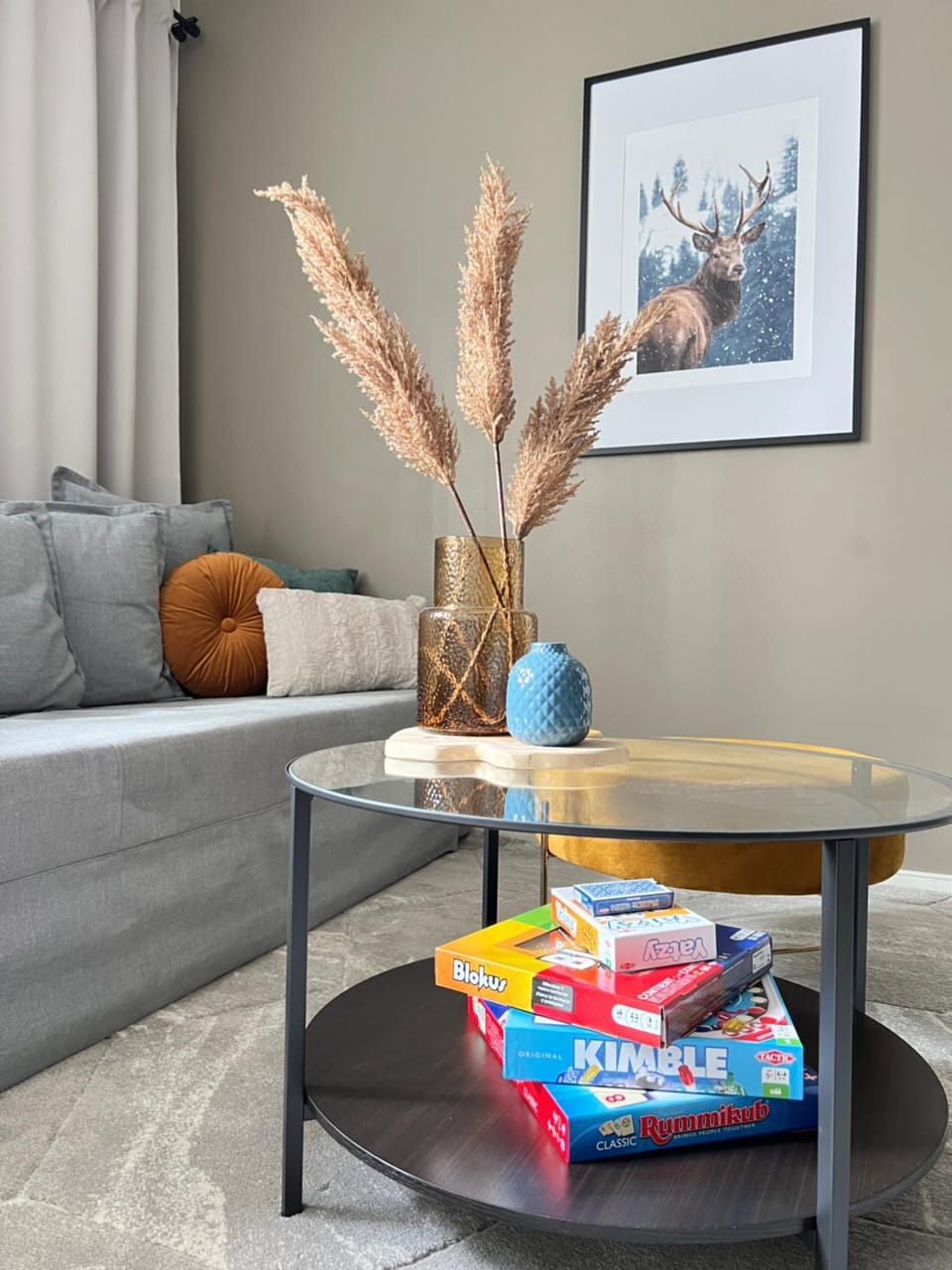 Game Room, Living room