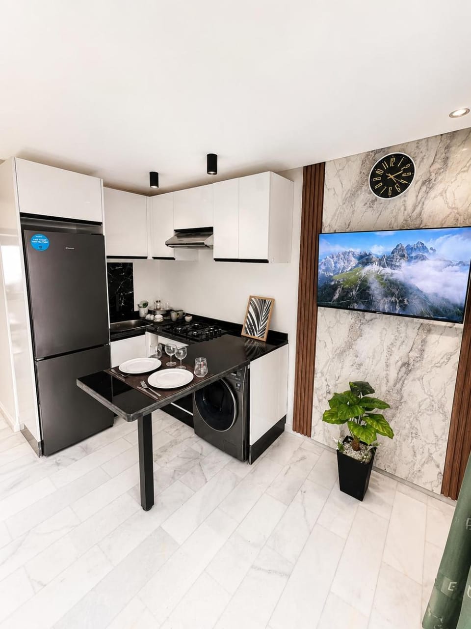 Communal lounge/ TV room, TV and multimedia, kitchen, kitchen