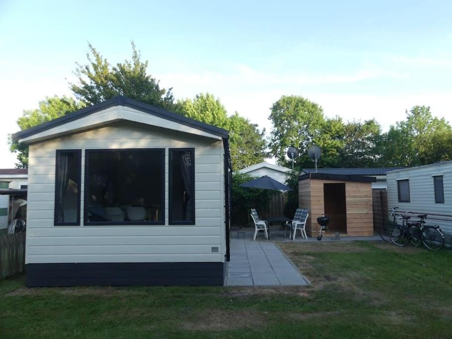 Chalet in Makkum - K118 Chalet in Friesland, Netherlands