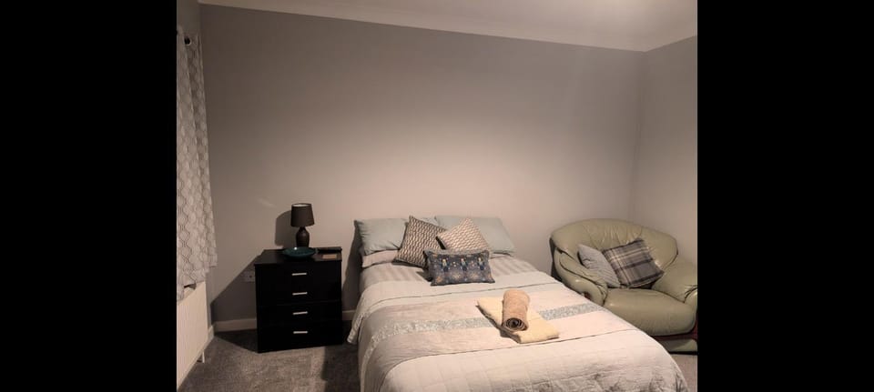 3 Bed cozy and comfortable retreat House in England