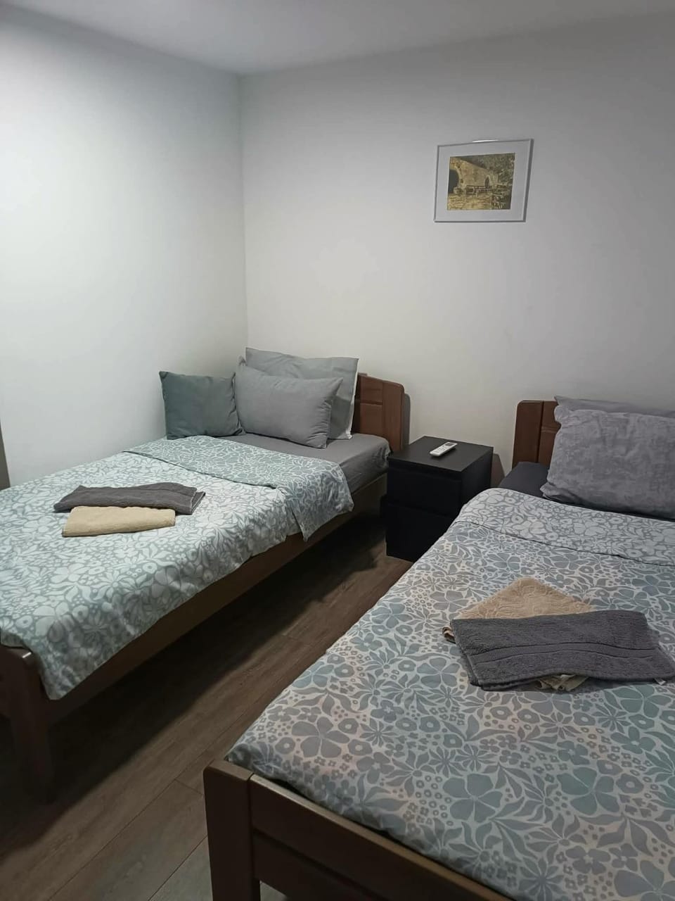 Bed, TV and multimedia, air conditioner