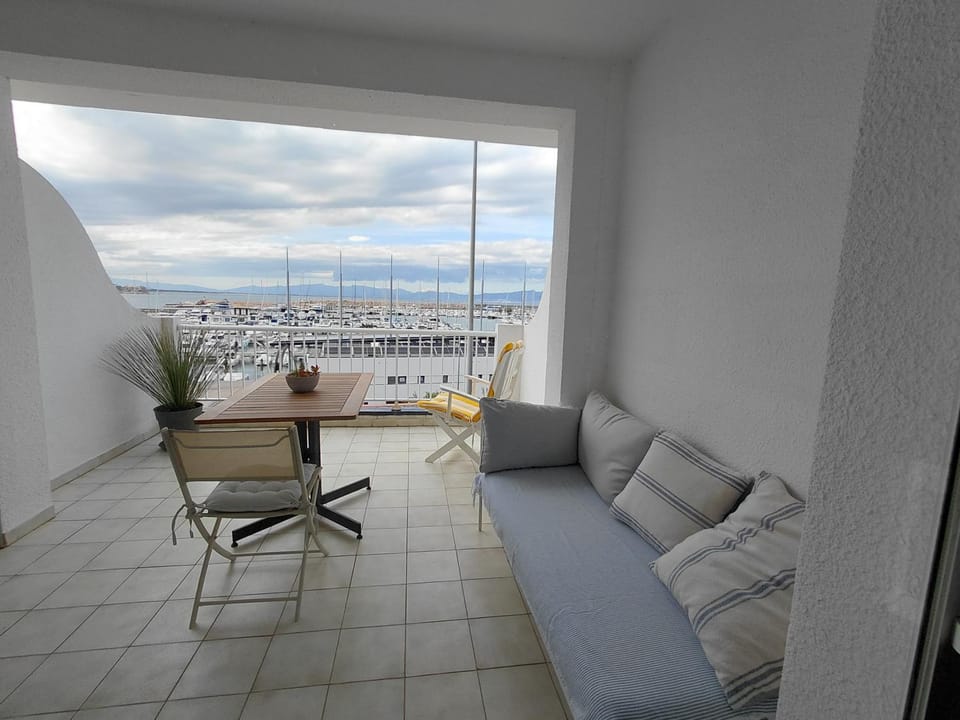 View (from property/room), Balcony/Terrace
