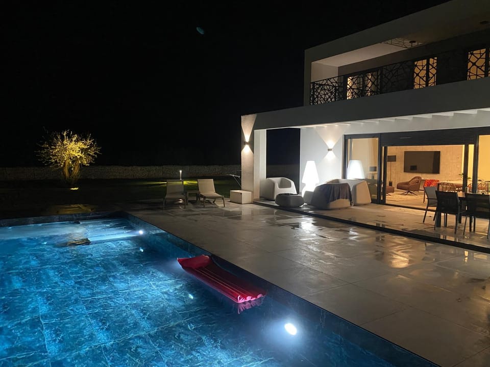 Night, Swimming pool