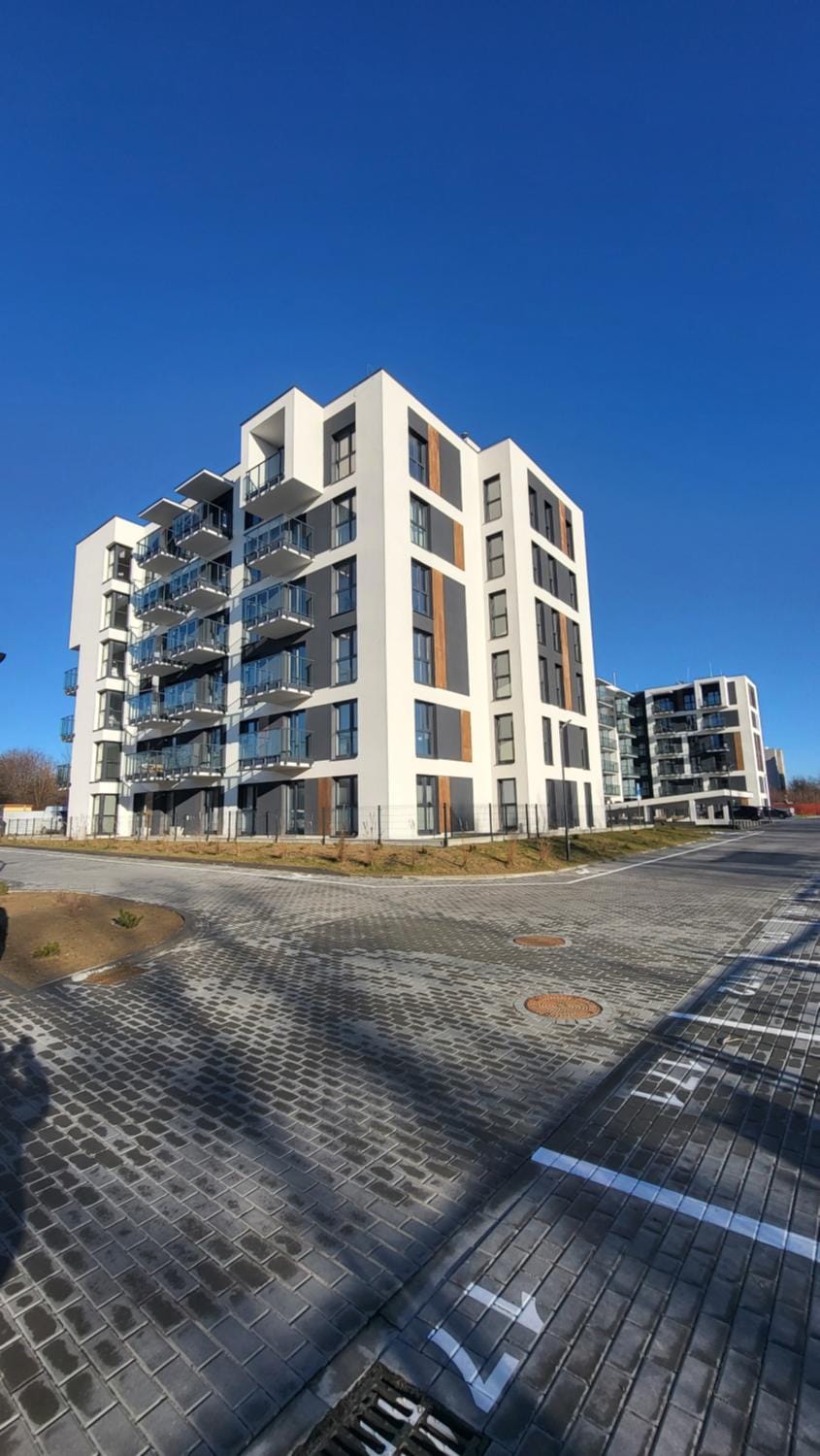 Property building, Location