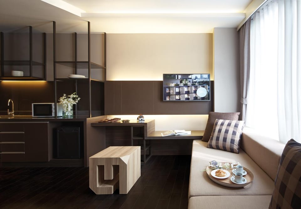 Living room, Seating area