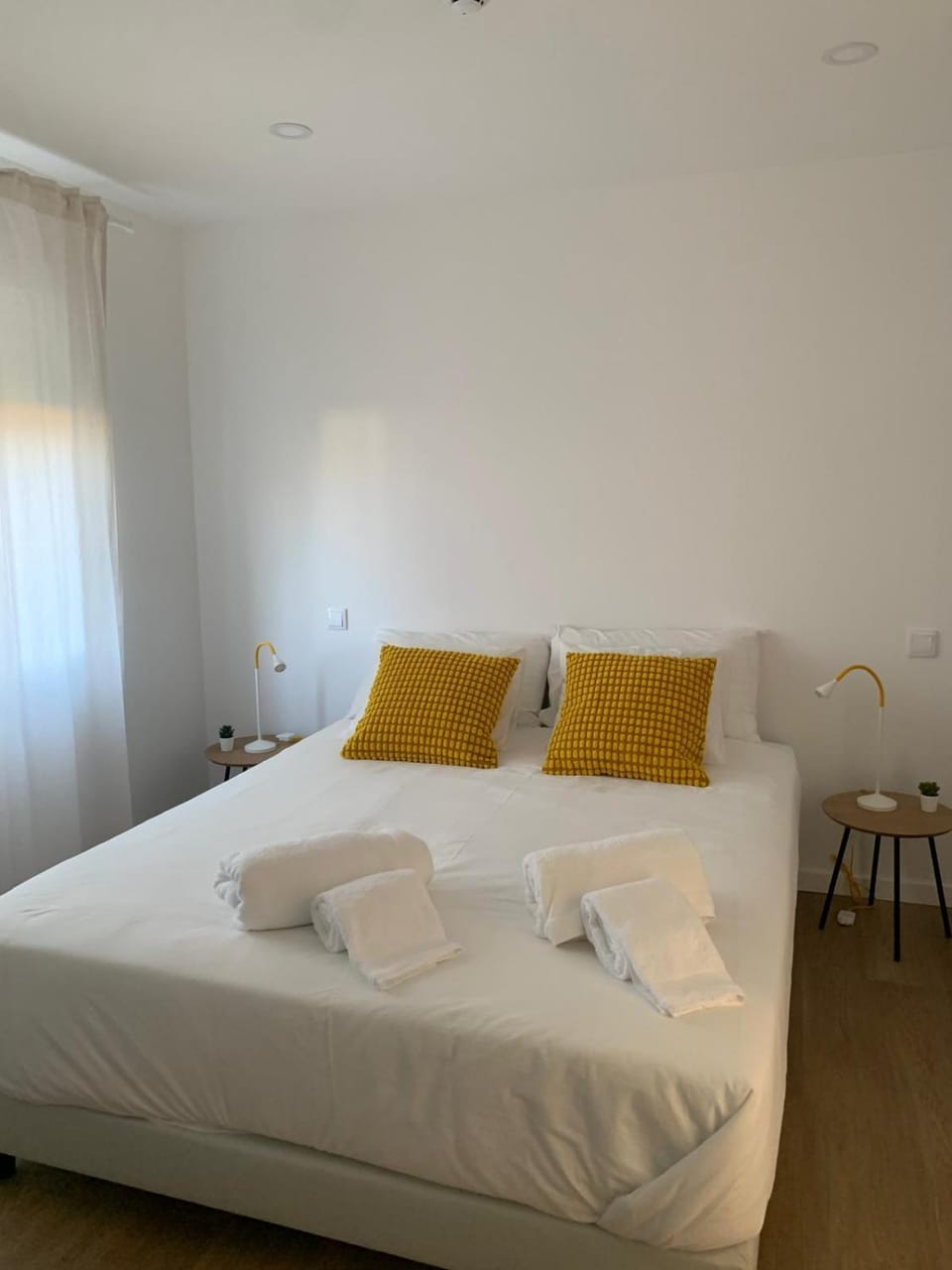 Bedroom, towels, wardrobe, air conditioner