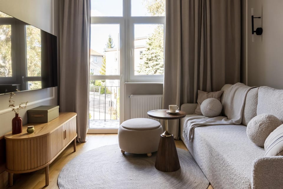 TV and multimedia, Balcony/Terrace, Living room, Seating area