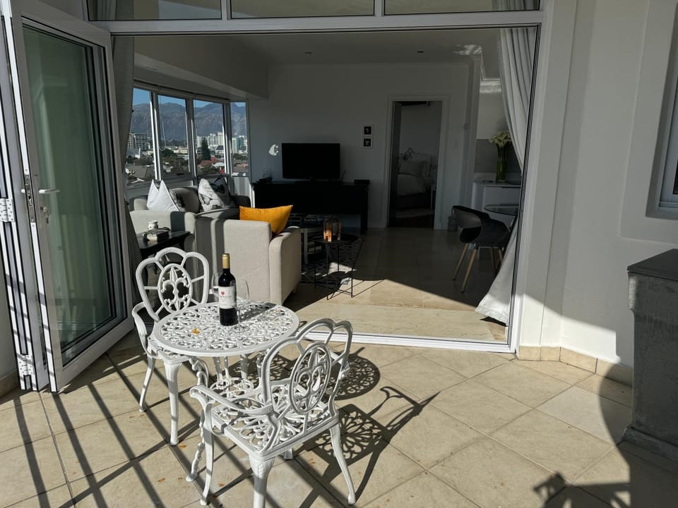 Clouds Apartment in Cape Town