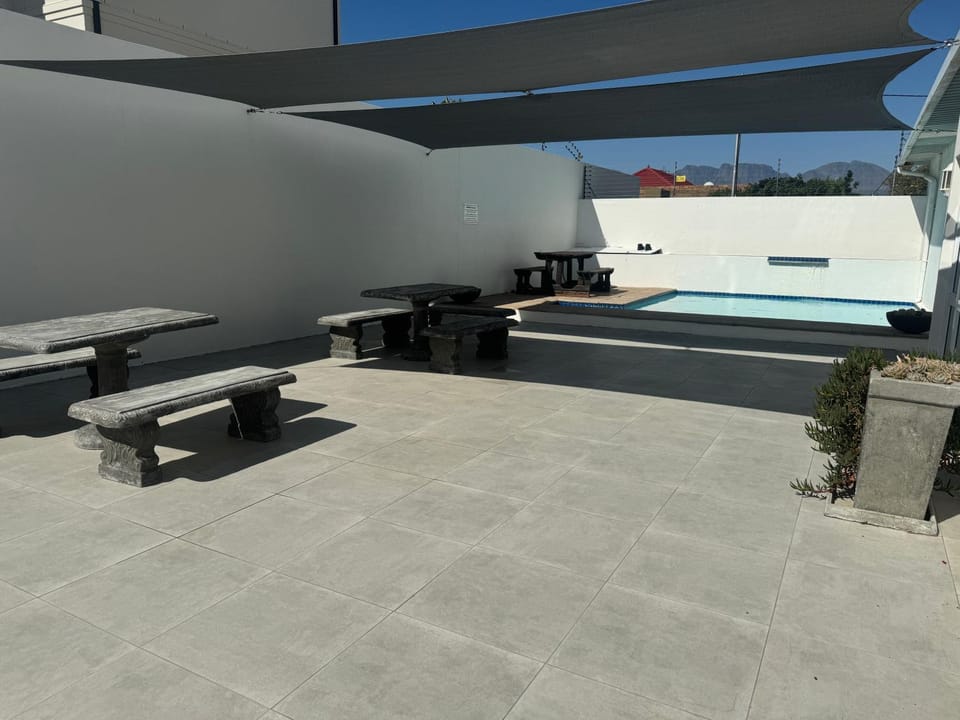 Clouds Apartment in Cape Town