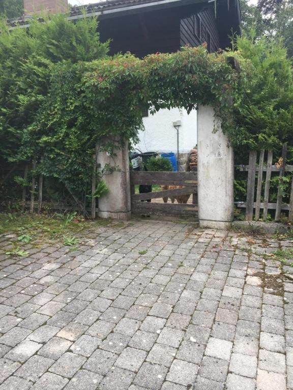 Facade/entrance, Parking